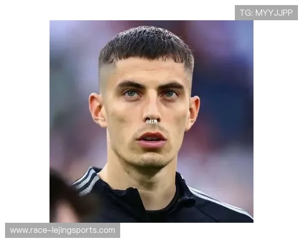 足球魅力四射多球星聚焦女孩形象打造独特个性头像